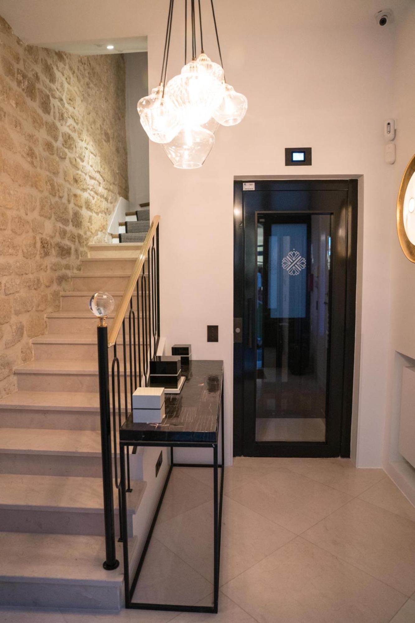 Appartamento Superbe Penthouse 1 Hammam Terrasse Parigi
